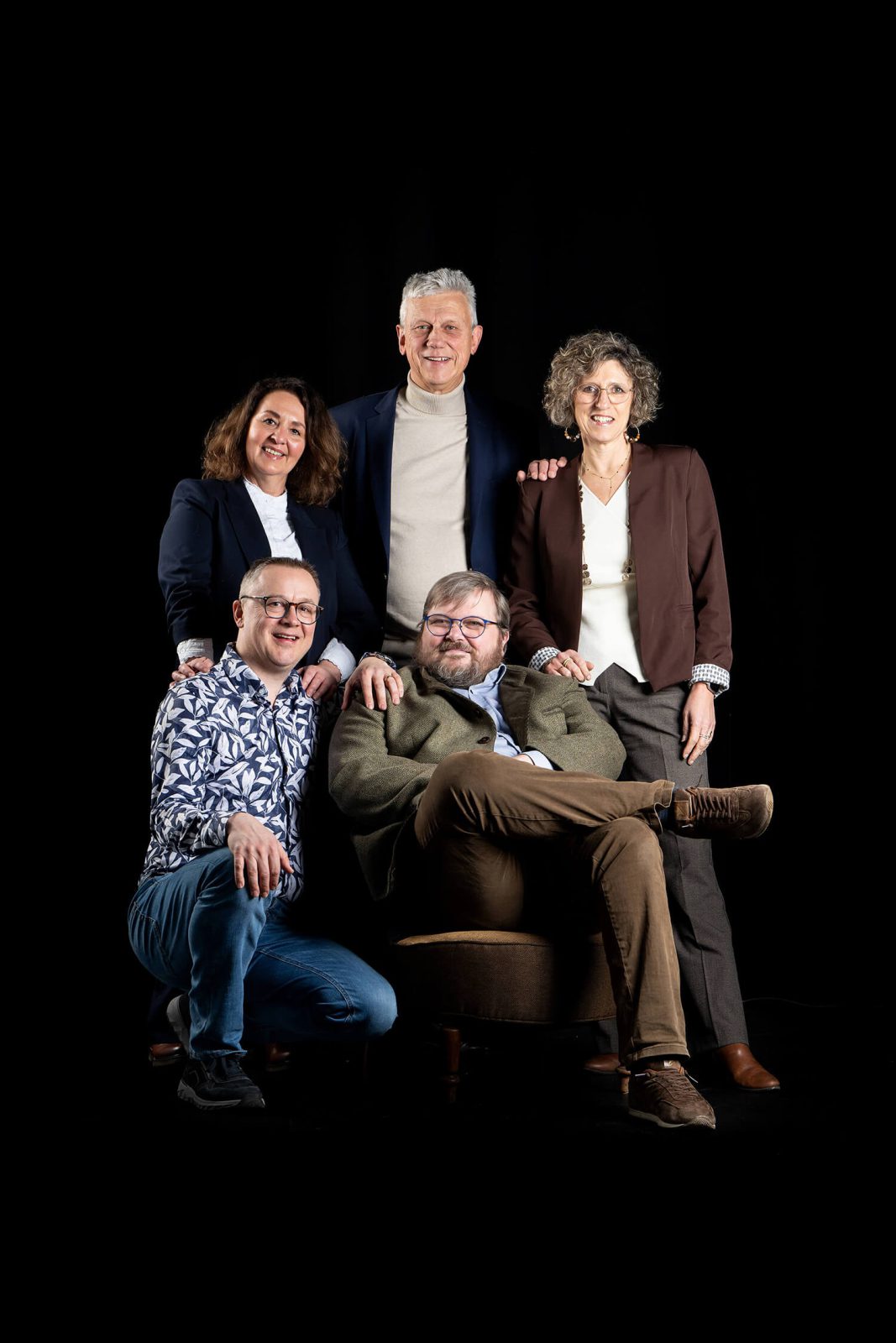 Une Équipe Solide, Multilingue Et Hautement Spécialisée Alias Consult